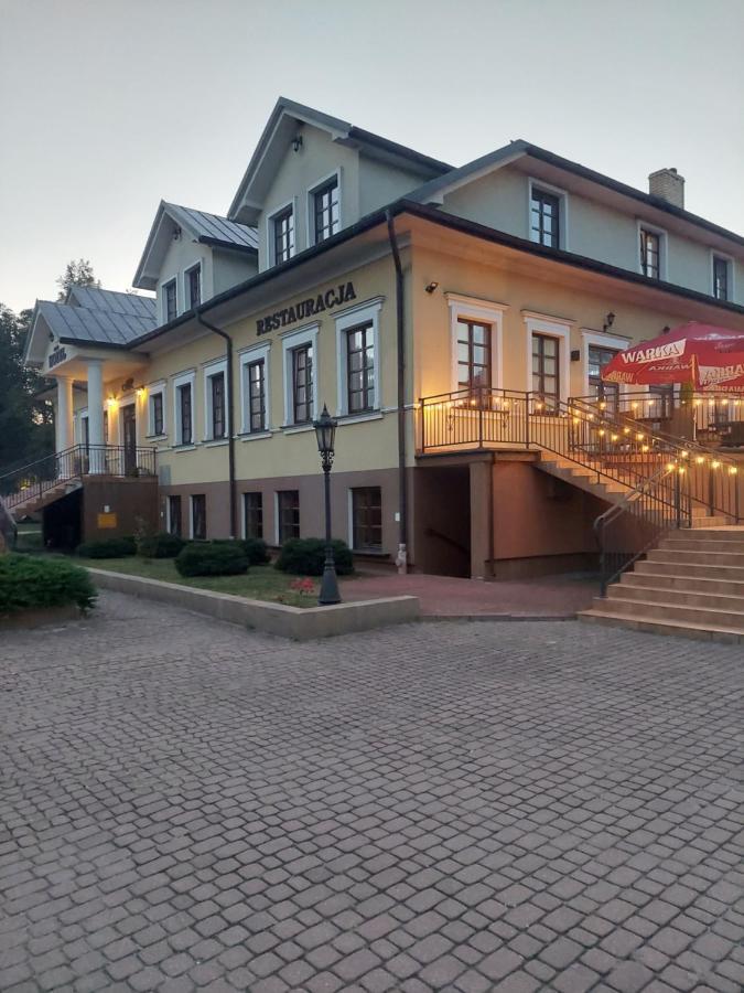 Hotel Ритв'яни Екстер'єр фото
