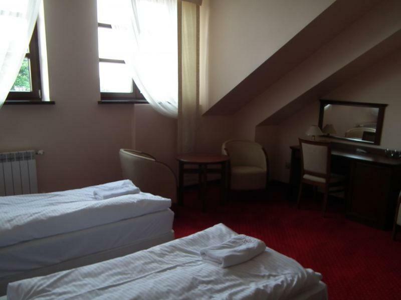 Hotel Ритв'яни Екстер'єр фото
