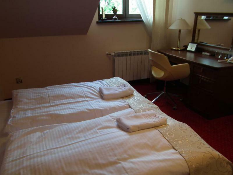 Hotel Ритв'яни Екстер'єр фото