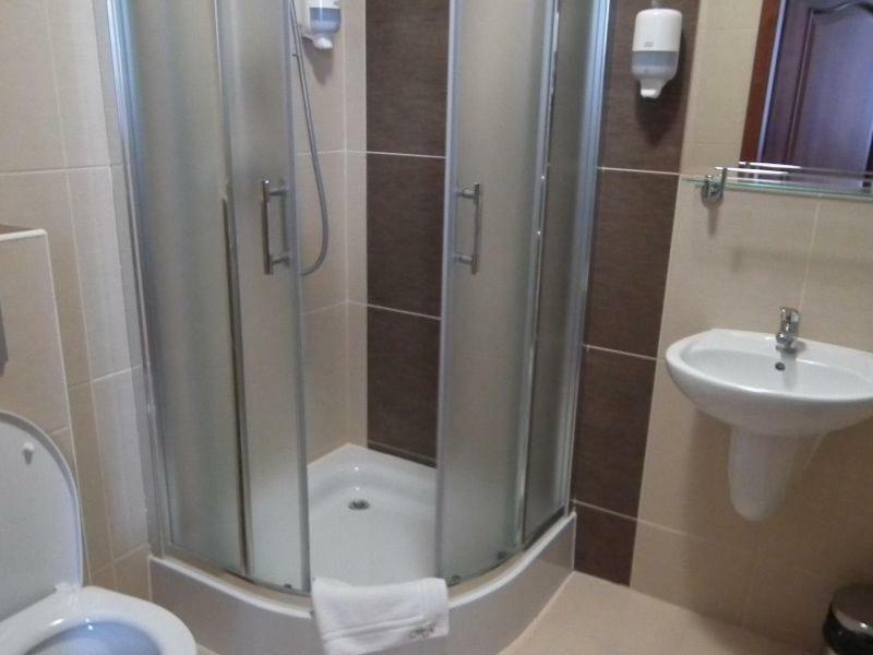 Hotel Ритв'яни Екстер'єр фото