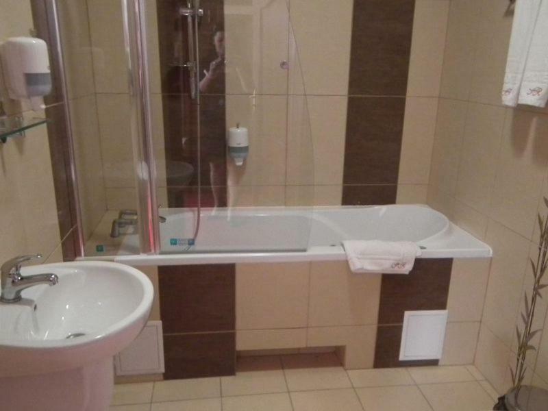 Hotel Ритв'яни Екстер'єр фото