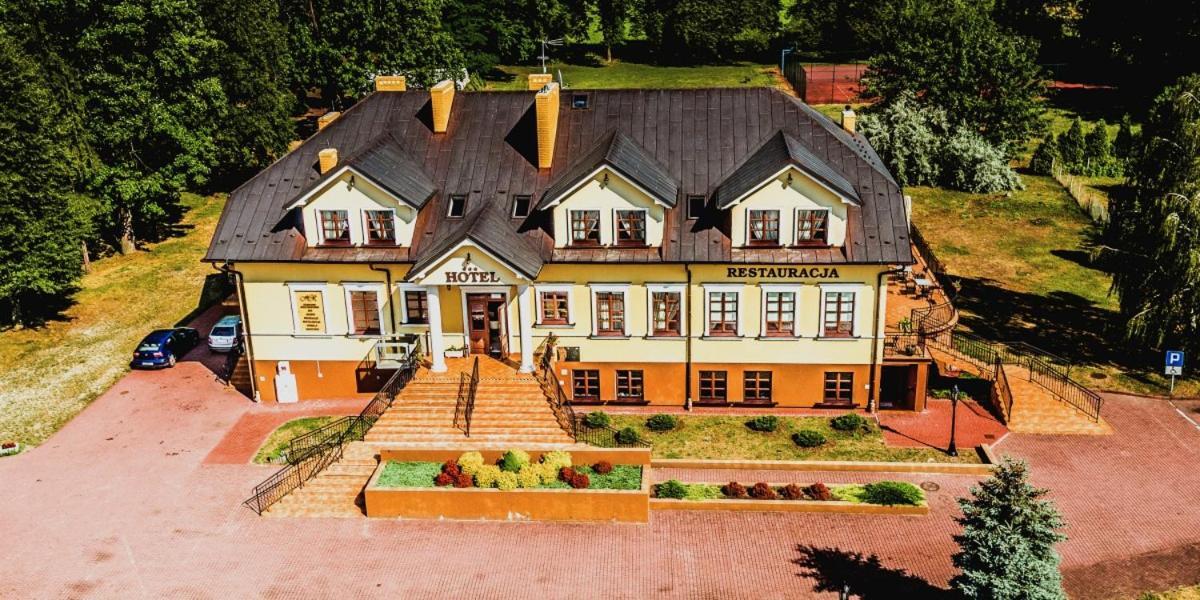 Hotel Ритв'яни Екстер'єр фото